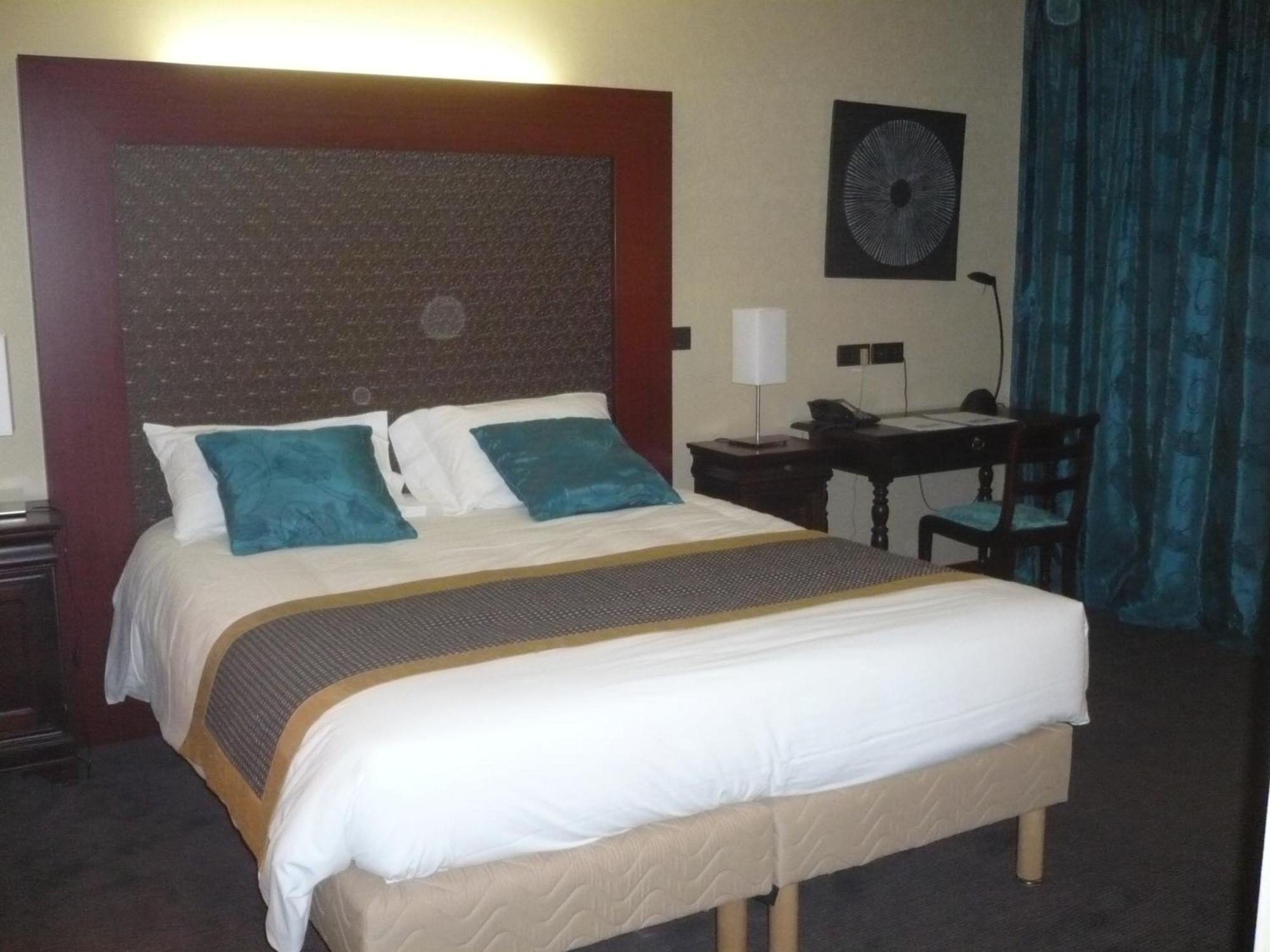 מונטרז'י Hotel De France מראה חיצוני תמונה