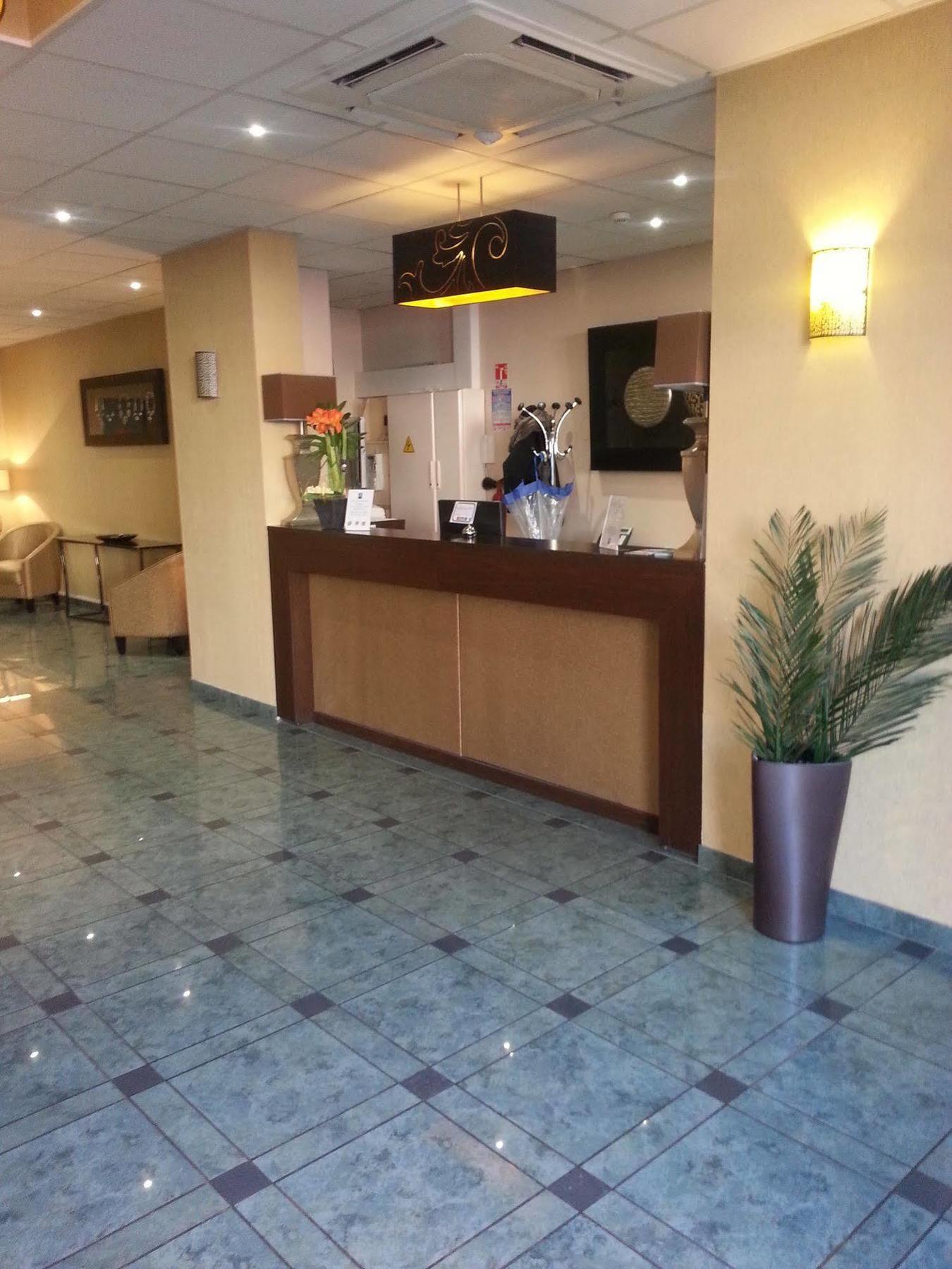 מונטרז'י Hotel De France מראה חיצוני תמונה